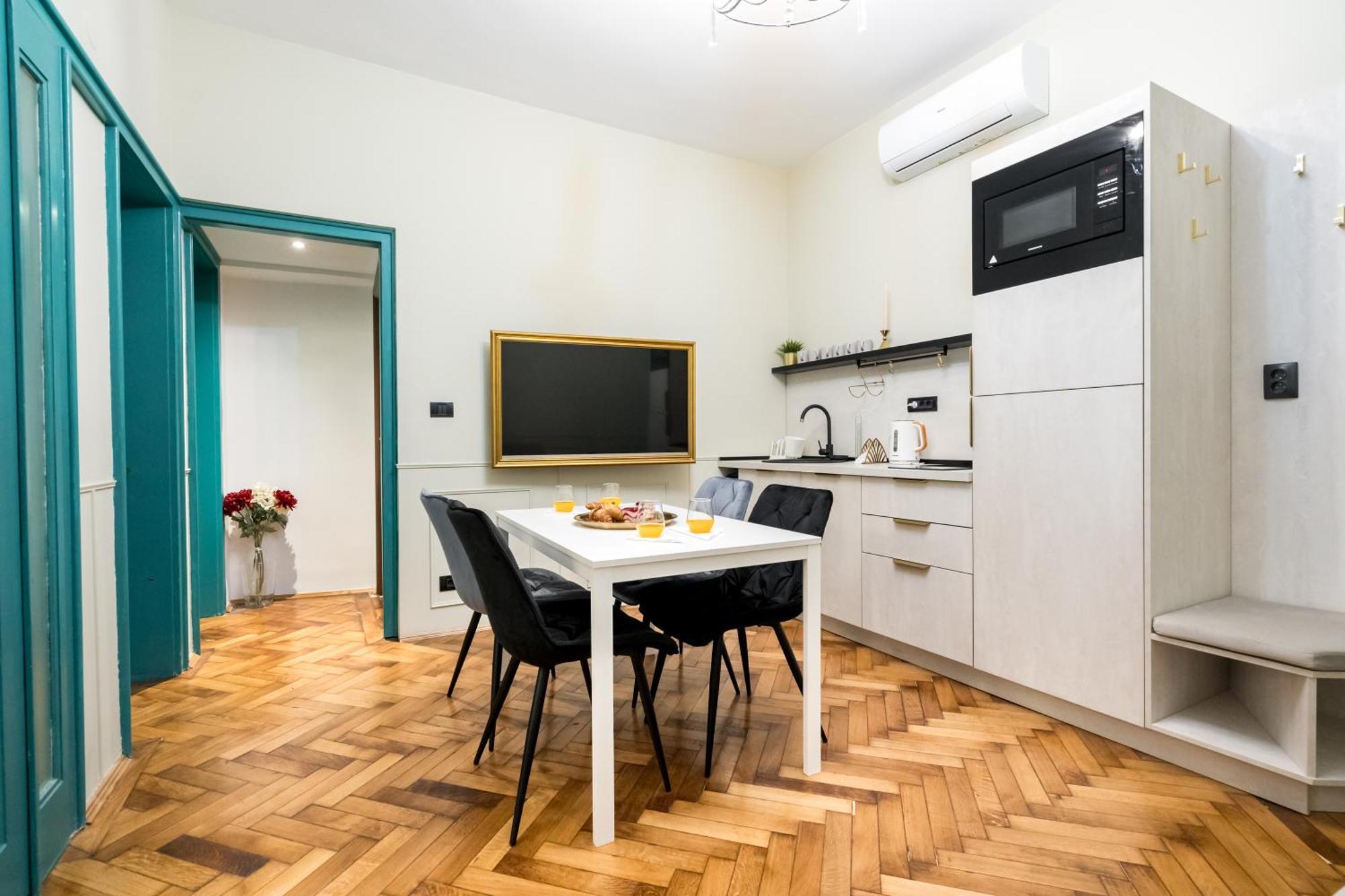 Highline Downtown Residences 6 Persons Family Apartment Bucareste Exterior foto